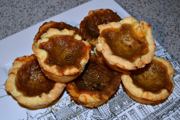 Raisin butter tarts